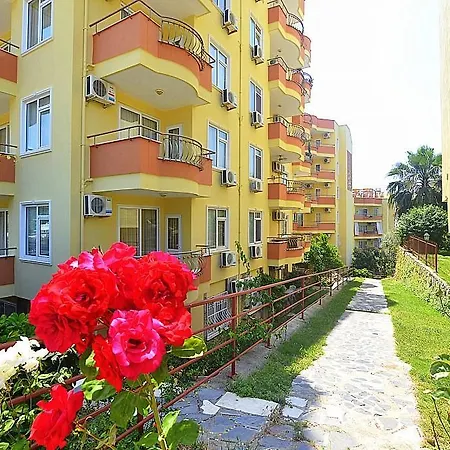 In Gundogan Sitesi 4757 Apartment Alanya