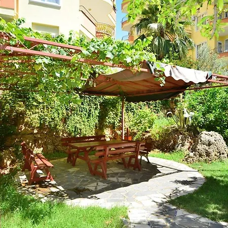 In Gundogan Sitesi 4757 Apartment *