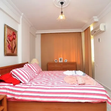 In Gundogan Sitesi 4757